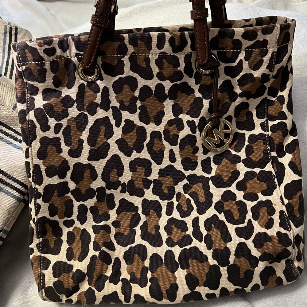 Michael Kors cavas leopard tote bag